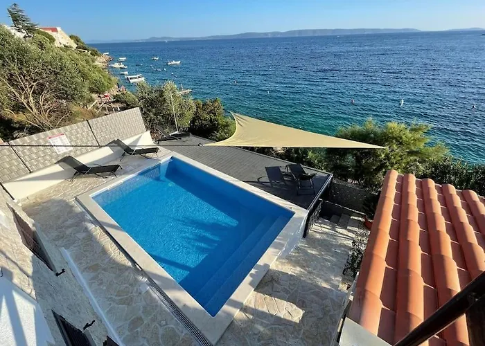Beachfront With Pool - Myway فيلة تروغير