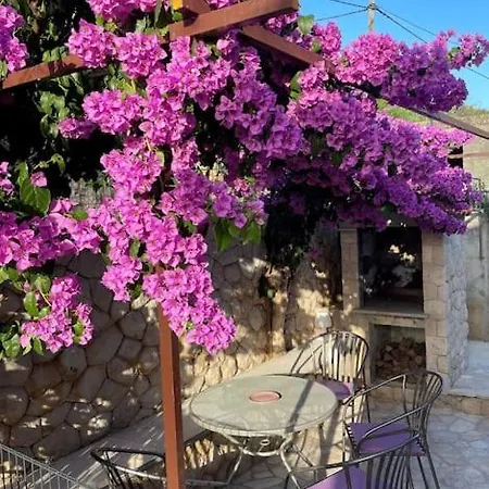 فيلة Beachfront With Pool - Myway تروغير