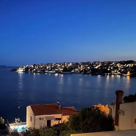 Beachfront With Pool - Myway فيلة *