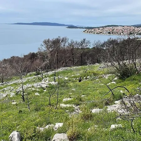 Beachfront With Pool - Myway فيلة