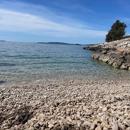 Beachfront With Pool - Myway *