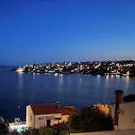 Beachfront With Pool - Myway Villa *