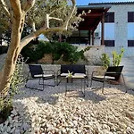 Beachfront With Pool - Myway *