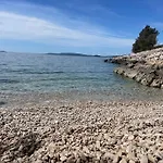 Beachfront With Pool - Myway *